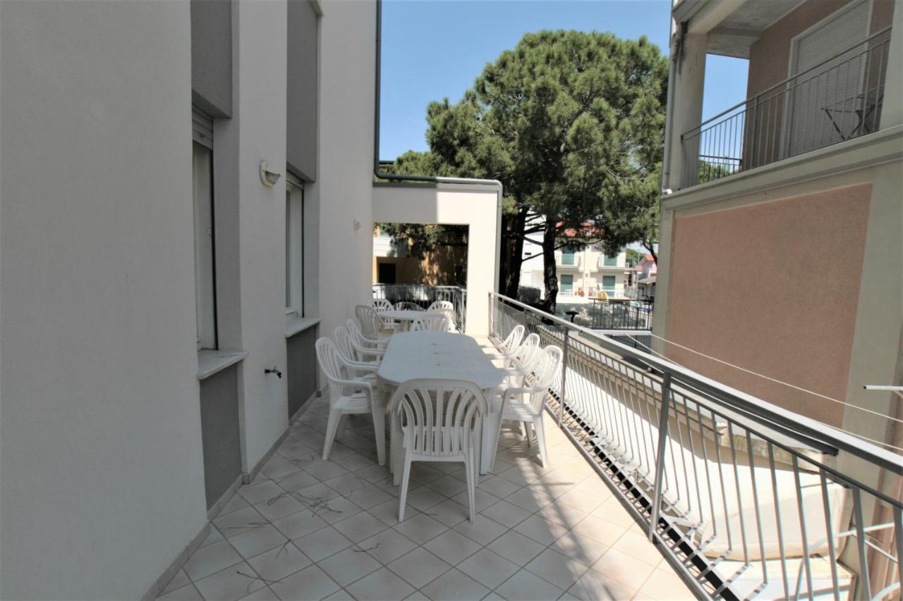 Flavia Apartment *